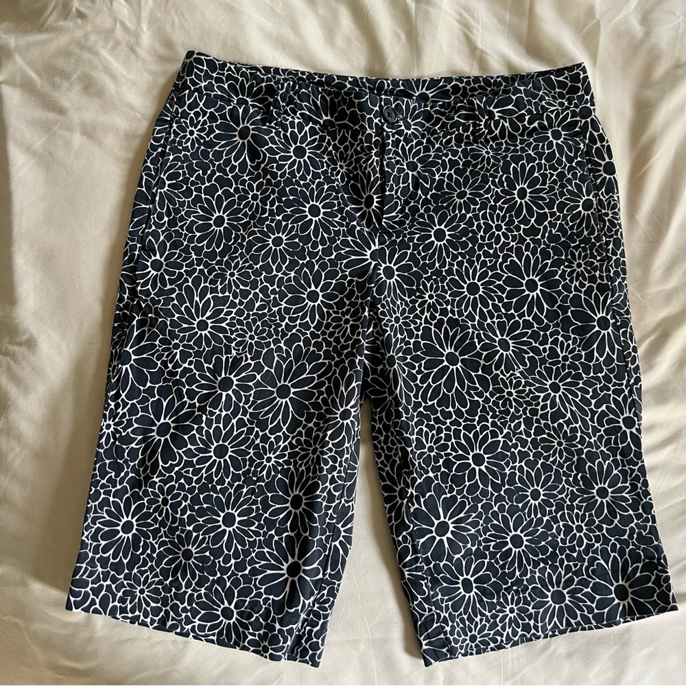 Tommy Hilfiger Floral Navy and White Bermuda Shorts Size 8
